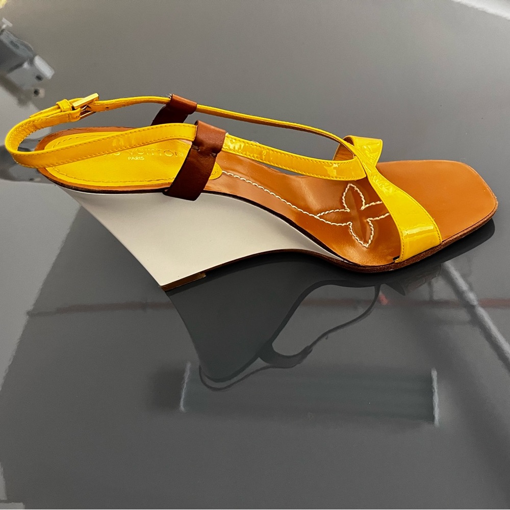 Perfect size 10 summer sandal!